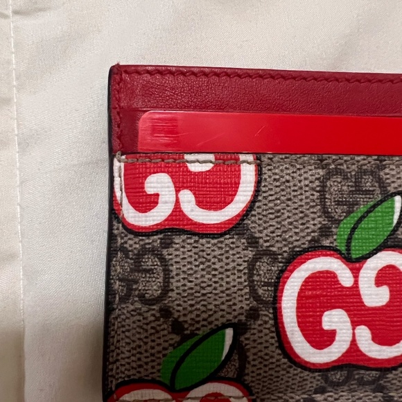 Gucci Apple/Cherry Card Holder - Picture 3 of 4